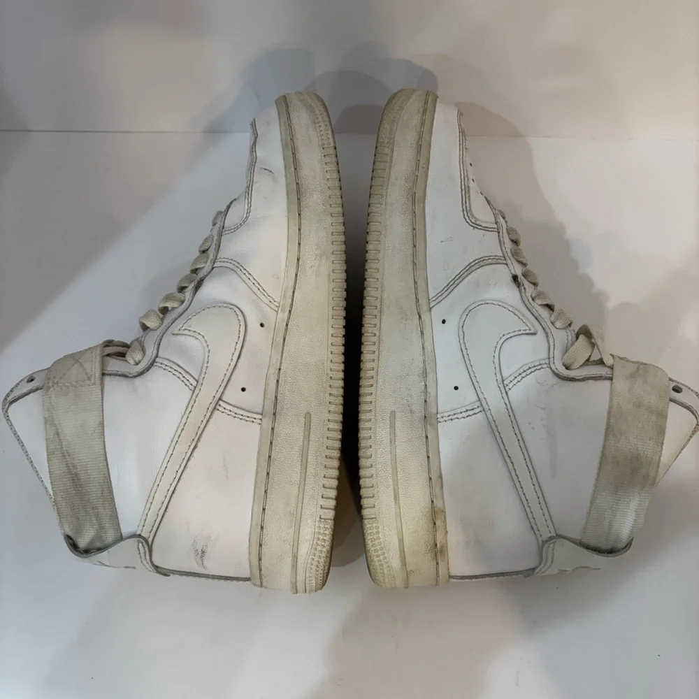 Nike Air Force 1 size 6.5